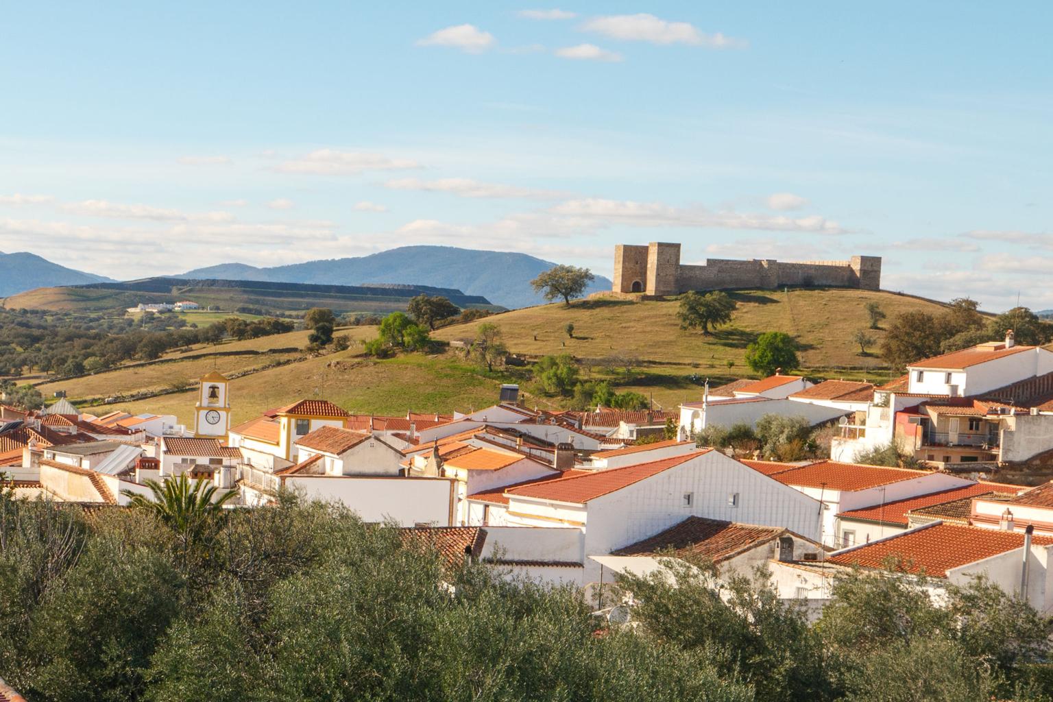 El Real de la Jara, frontera blanca entre Andalucía y Extremadura