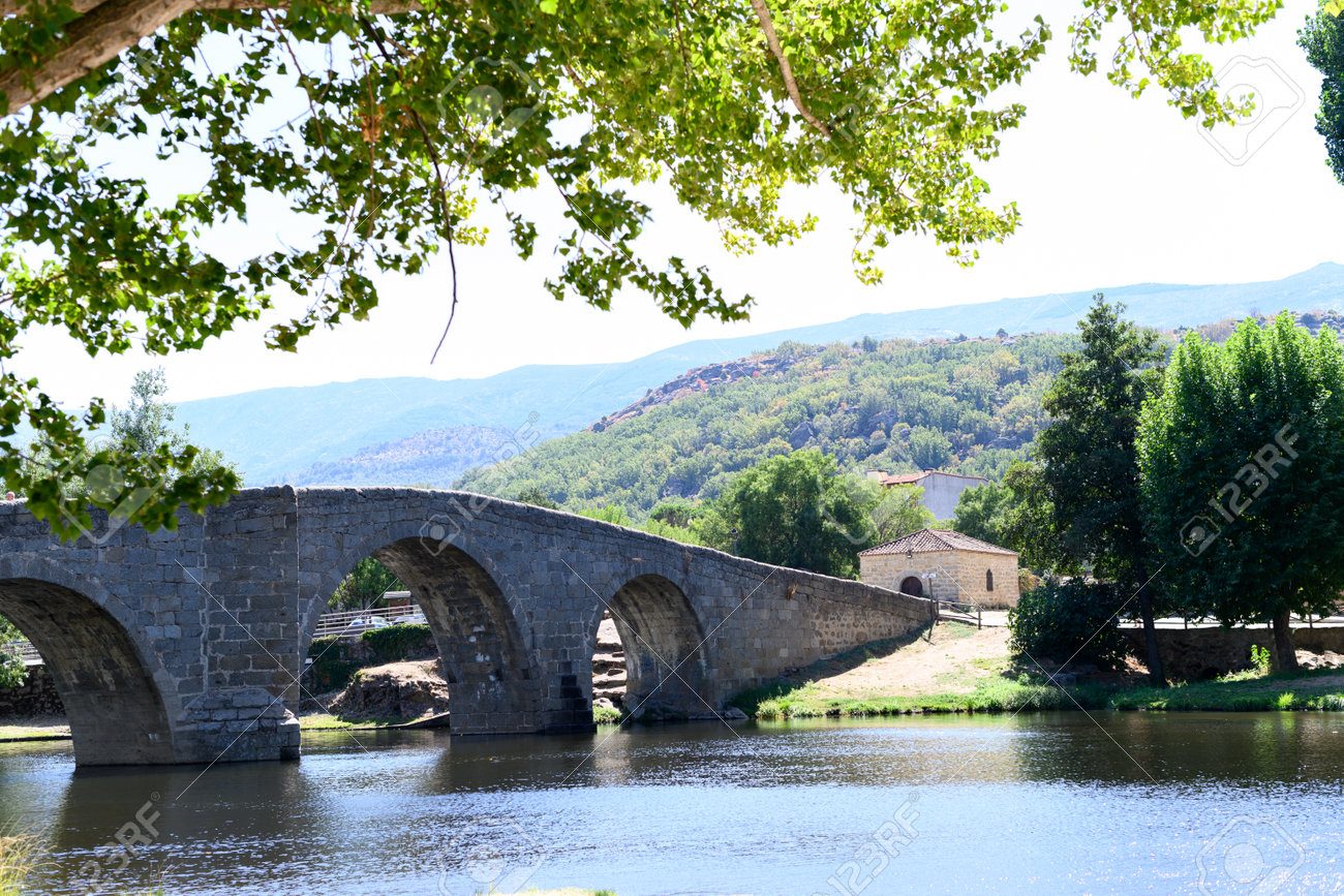 Navaluenga, agua serrana