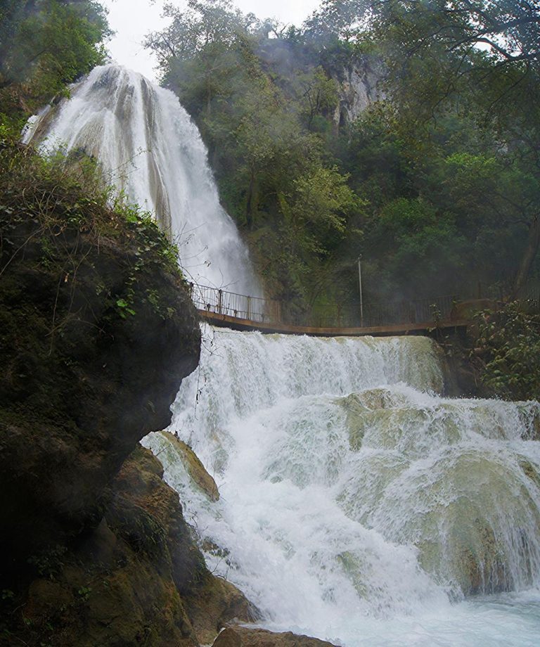 Cascada Cola de Caballo — México