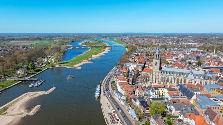 Deventer, la ciudad que se construyó sobre comercio y agua
