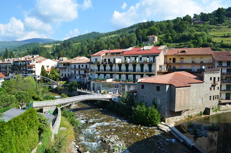 Valle de Camprodon, paisaje pirenaico en la comarca del Ripollès